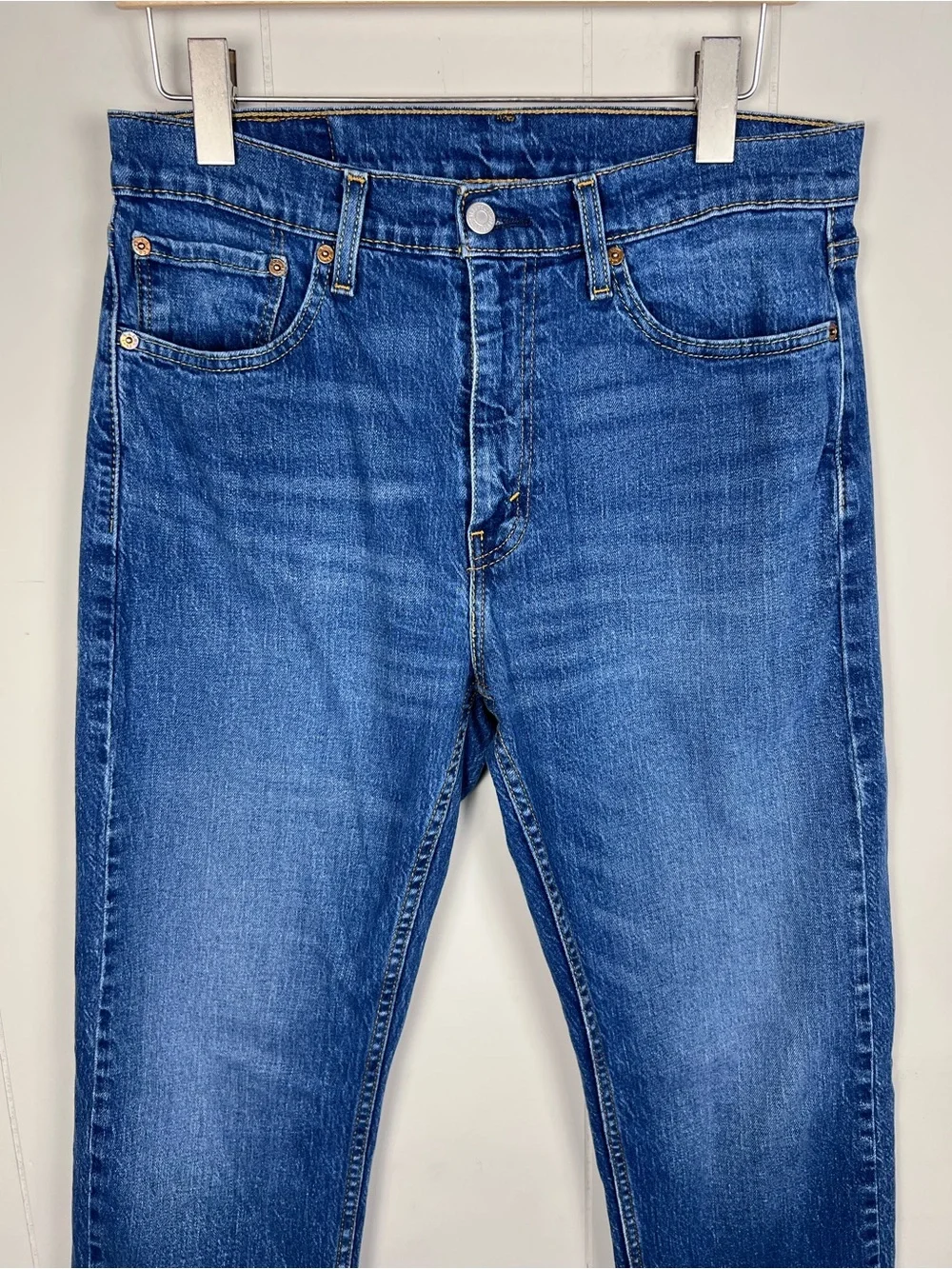 Levi’s Men’s Jeans 505 Classic Blue Straight Fit Size 32 Everyday Staple